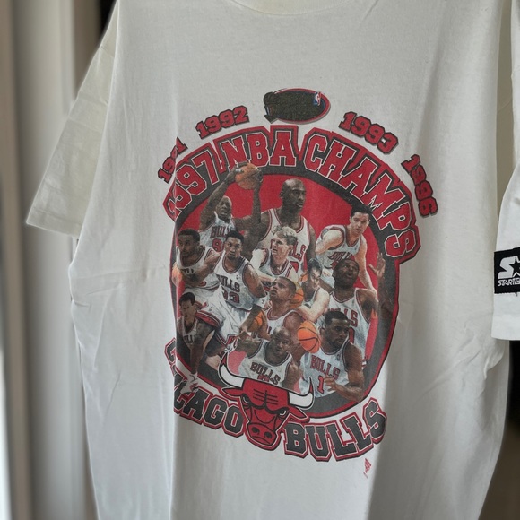 1997 Chicago Bulls NBA Champion T shirt - Picture 1 of 2